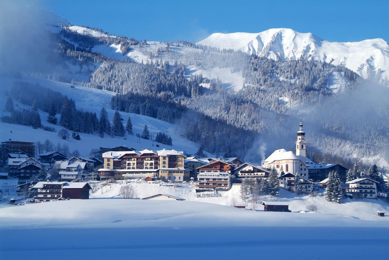 Hotel Hubertushof レルモース エクステリア 写真
