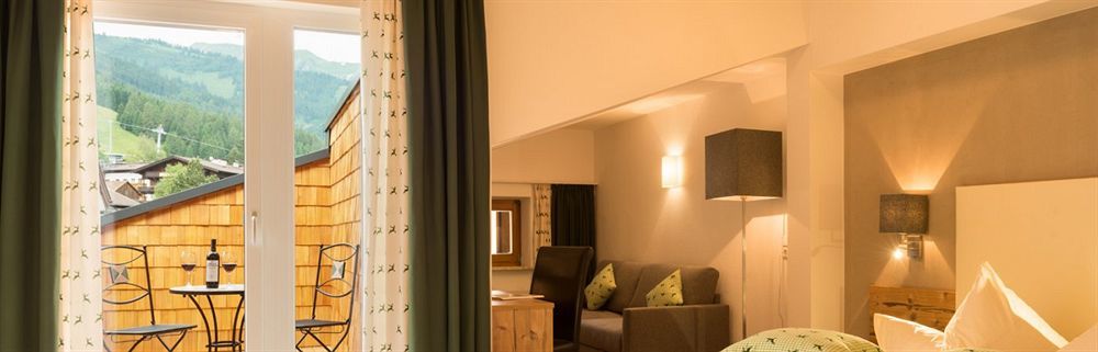 Hotel Hubertushof レルモース エクステリア 写真