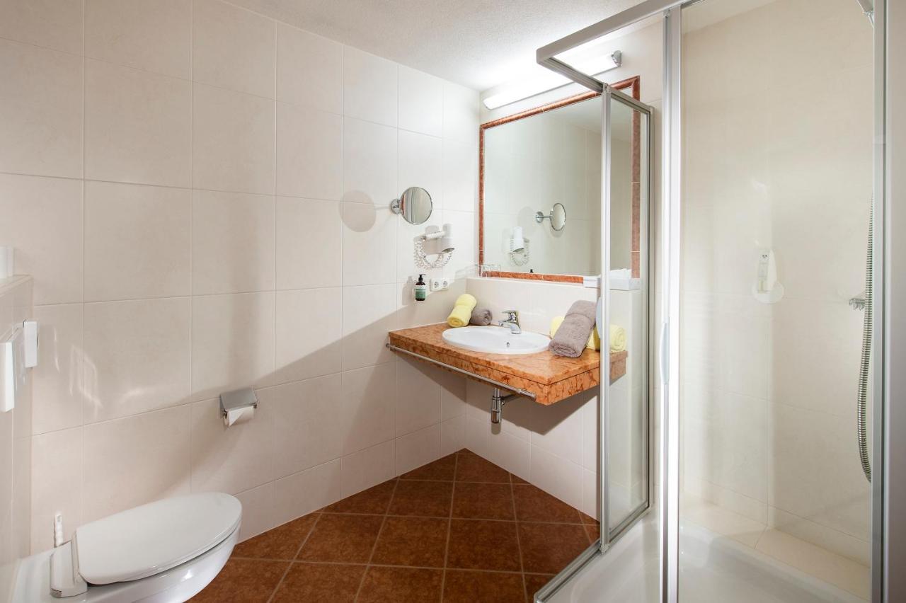 Hotel Hubertushof レルモース エクステリア 写真